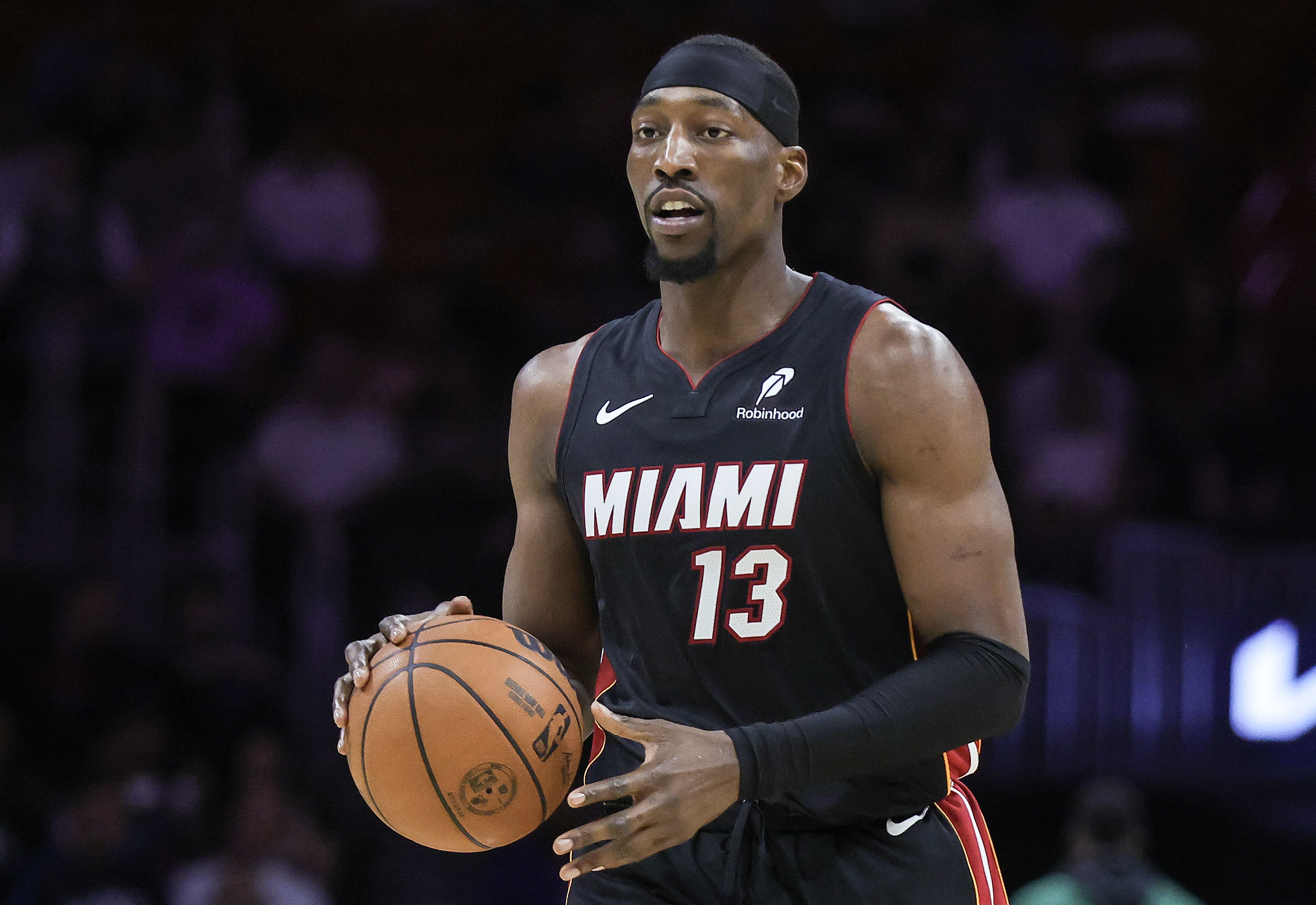 世界杯手机高清观看软件-攻防俱佳！阿德巴约半场10中7高效砍下17分8板3助3断1帽